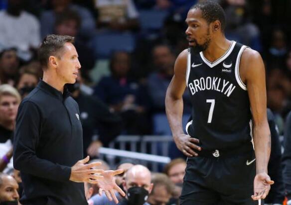 [图]詹姆斯25+12库里13分9助攻 力克勇士.