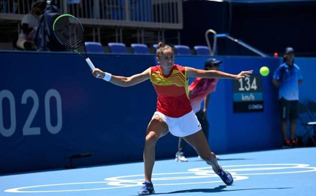 在采访中提 在采访中提