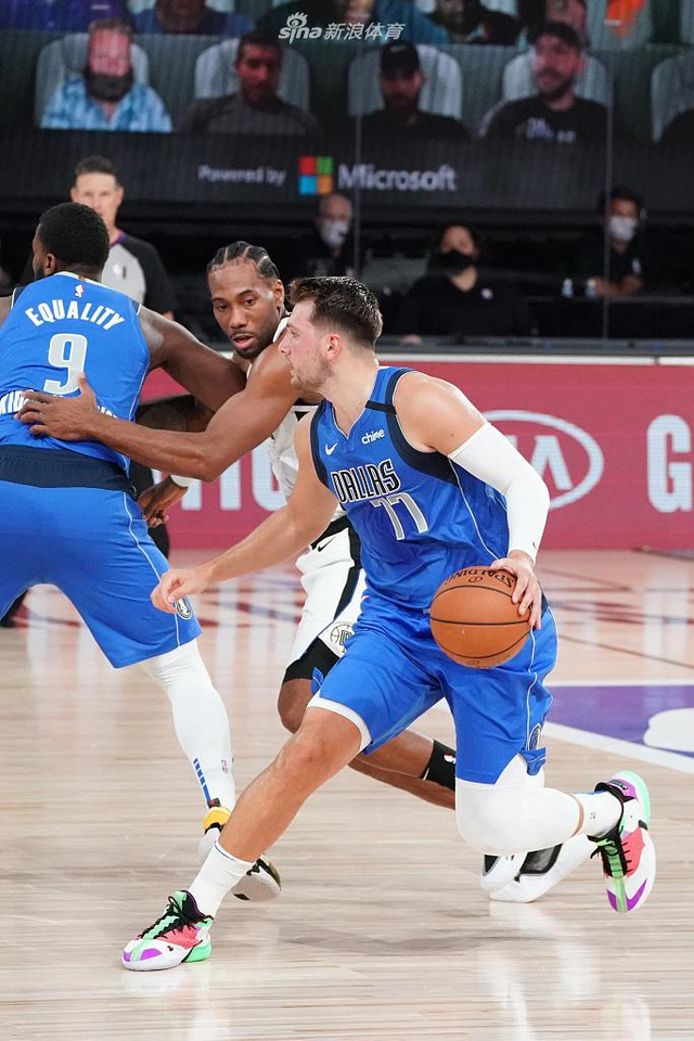 应当由教练 应当由教练